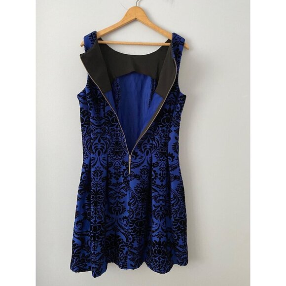 Siouni & Zar Sleeveless Size 14 Blue & Black Floral Velvet Dress With Pockets - Picture 6 of 11